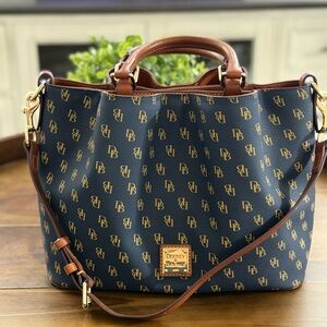 Dooney & Bourke Brenna - like new condition
